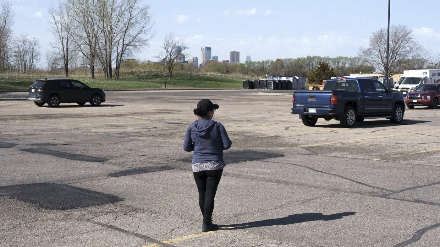 Imigranții din Minneapolis încă resimt efectele celei mai mari operațiuni de represiune a lui Trump