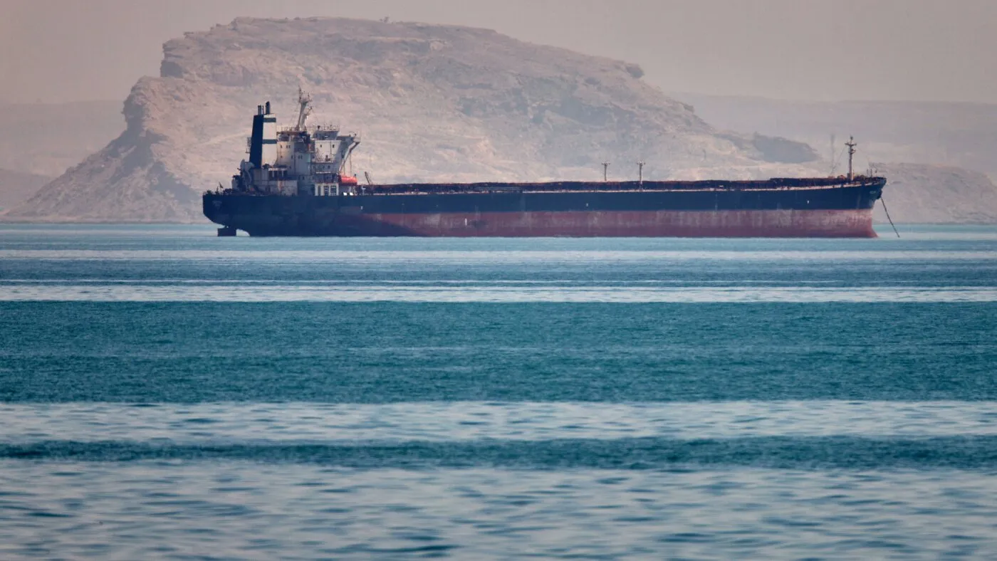 Încercarea SUA de a redeschide Strâmtoarea Hormuz pune la încercare fragilul armistițiu cu Iranul