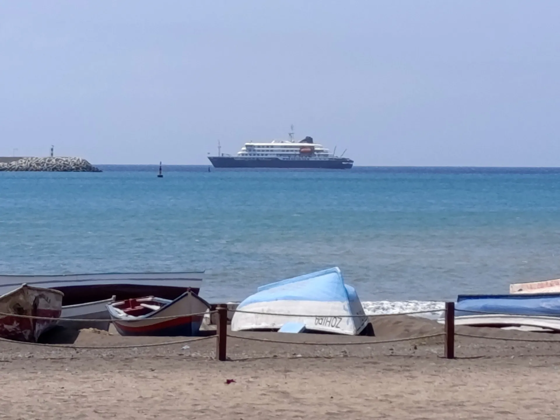Spania permite acostarea navei de croazieră lovite de hantavirus în Insulele Canare