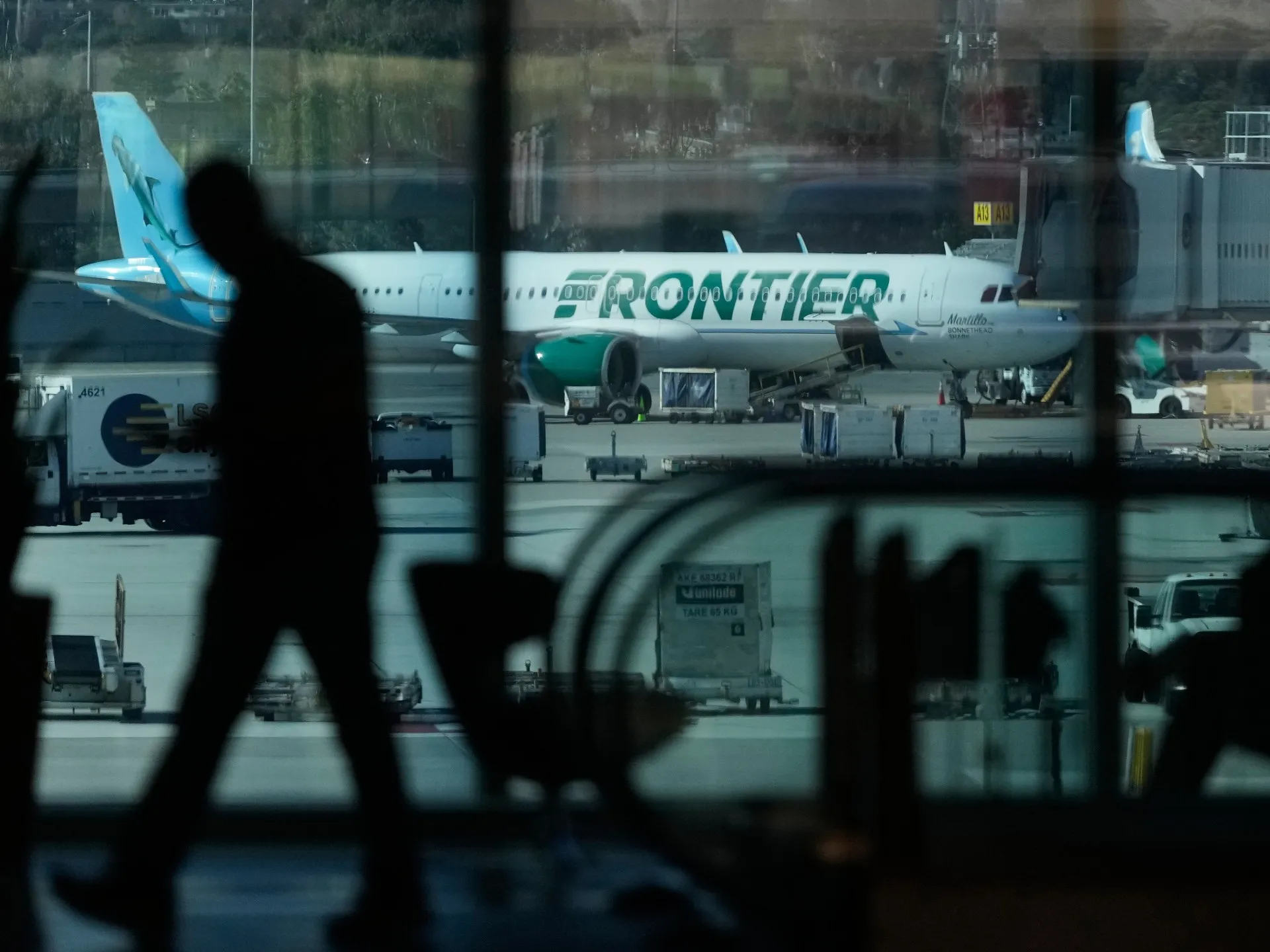 Incident tragic la aeroportul din Denver: un bărbat a murit lovit de un avion