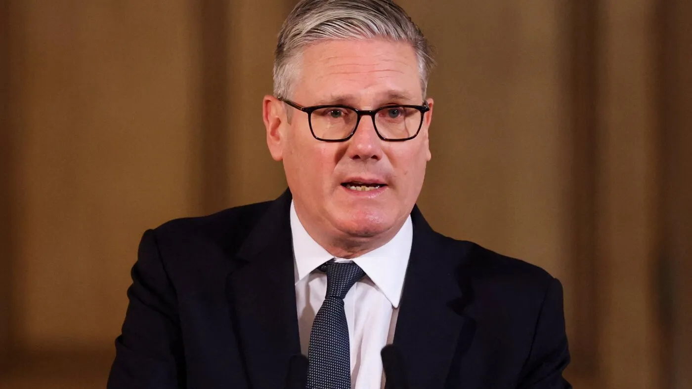 Partidul lui Keir Starmer a suferit pierderi masive în alegerile locale din Marea Britanie. Ce urmează?