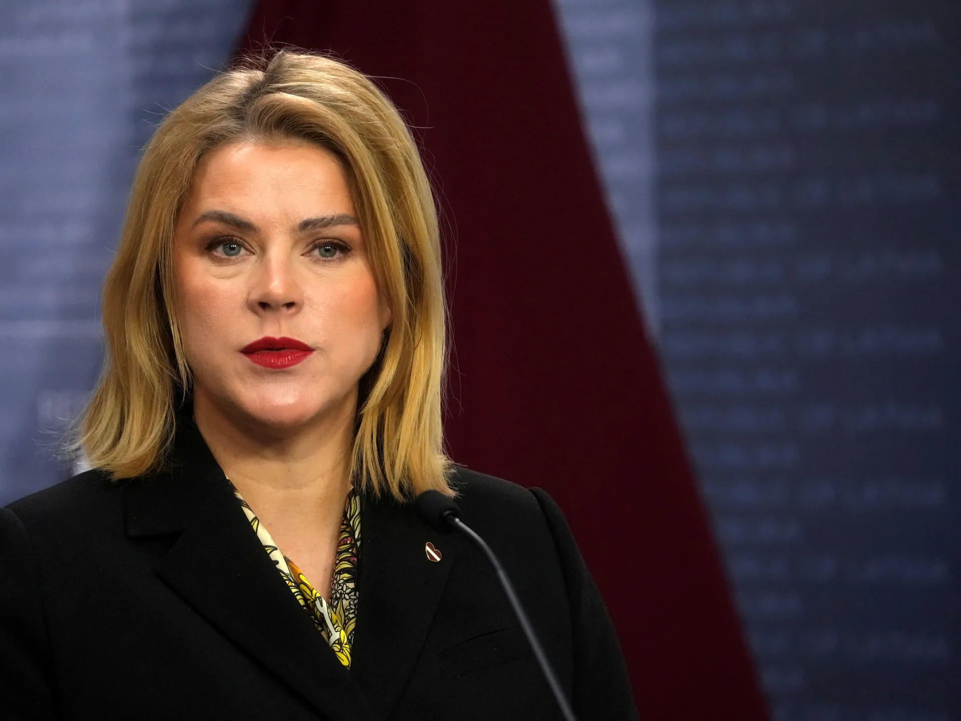 Premierul Letoniei demisionează după un incident cu drone ucrainene: o criză politică și de securitate în Baltica