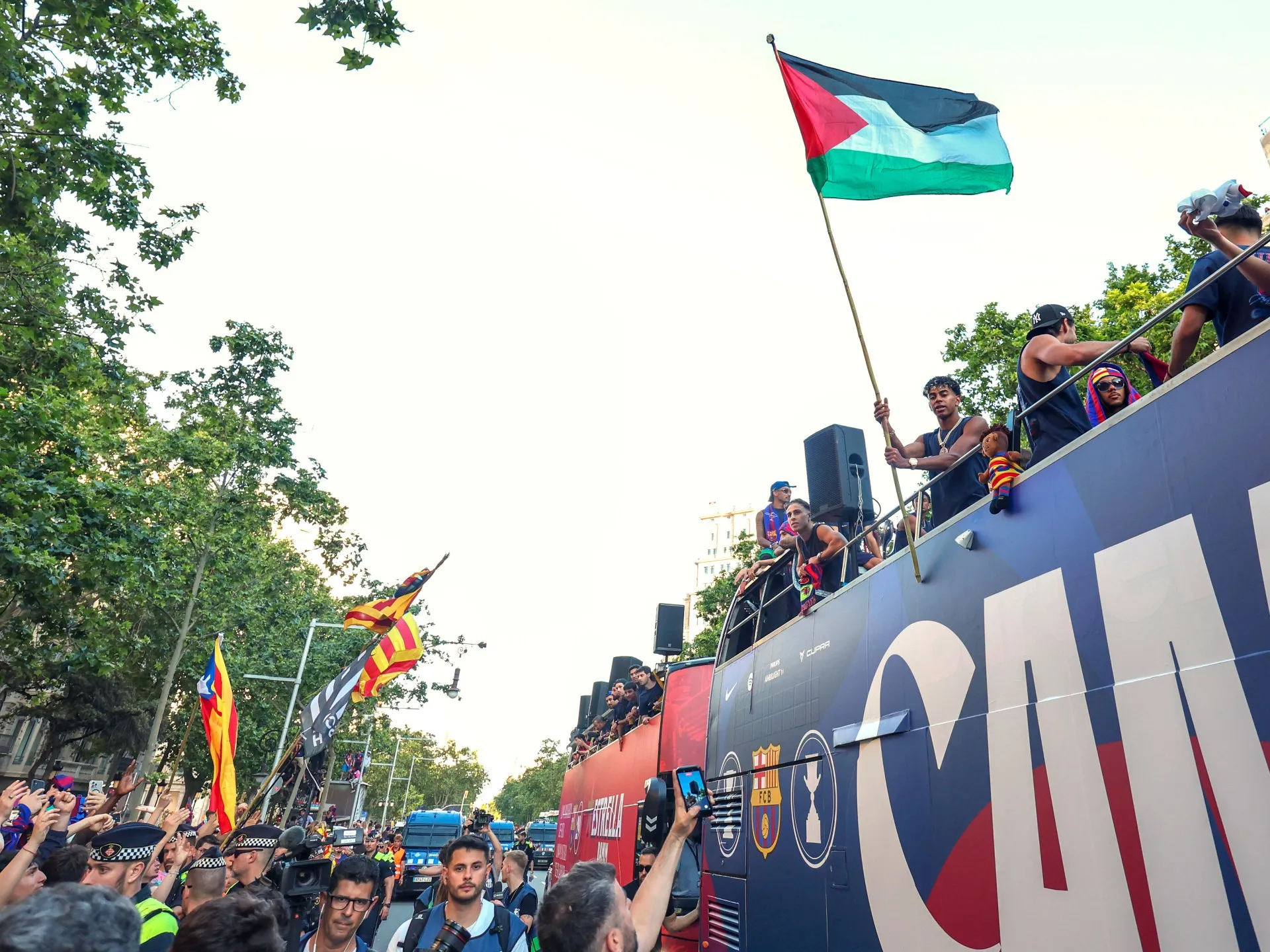Ministrul israelian critică gestul lui Lamine Yamal, starul Barcelonei, care a fluturat un steag palestinian