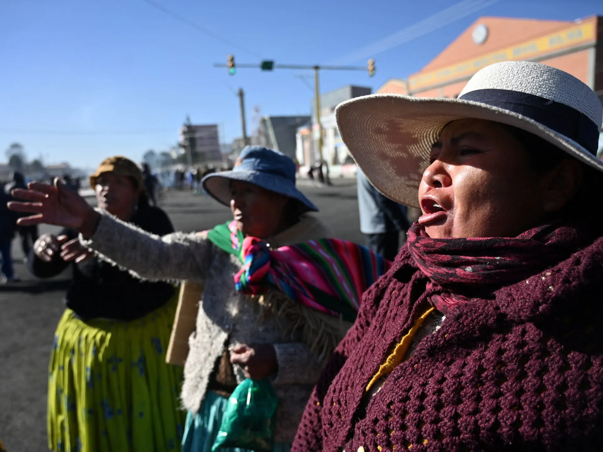 Bolivia: Raid de dimineață împotriva blocajelor rutiere din afara La Paz