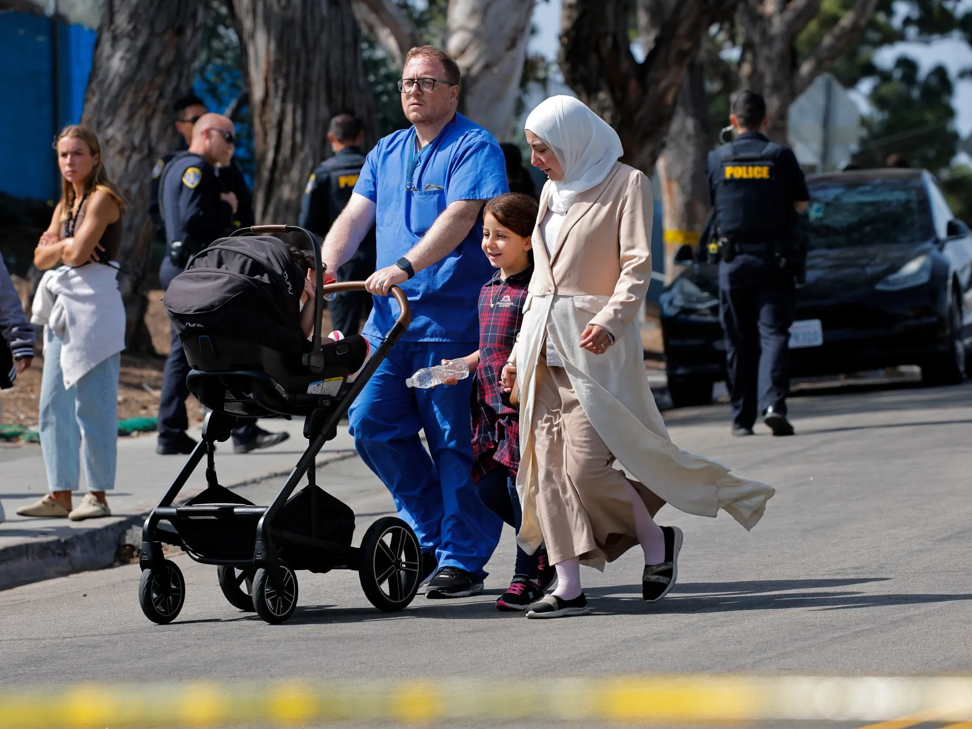 Atac armat la o moschee din San Diego: trei morți și doi atacatori adolescenți – ancheta pentru crimă motivată de ură