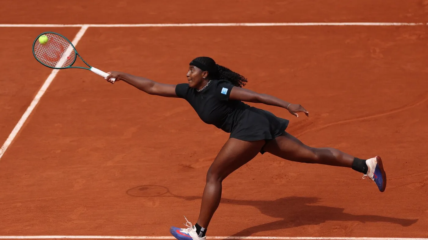 Cum stăpânesc profesioniștii terenurile de zgură de la Roland Garros
