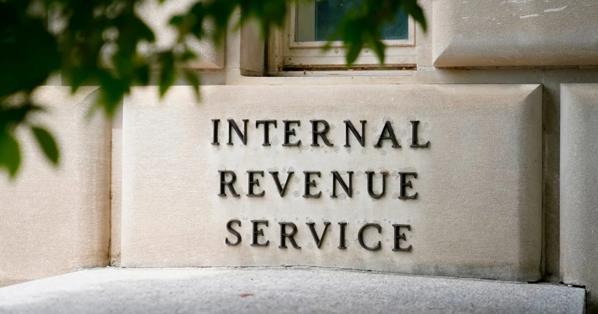 Trump și familia sa, imuni la auditurile fiscale în curs: o decizie controversată a Departamentului de Justiție