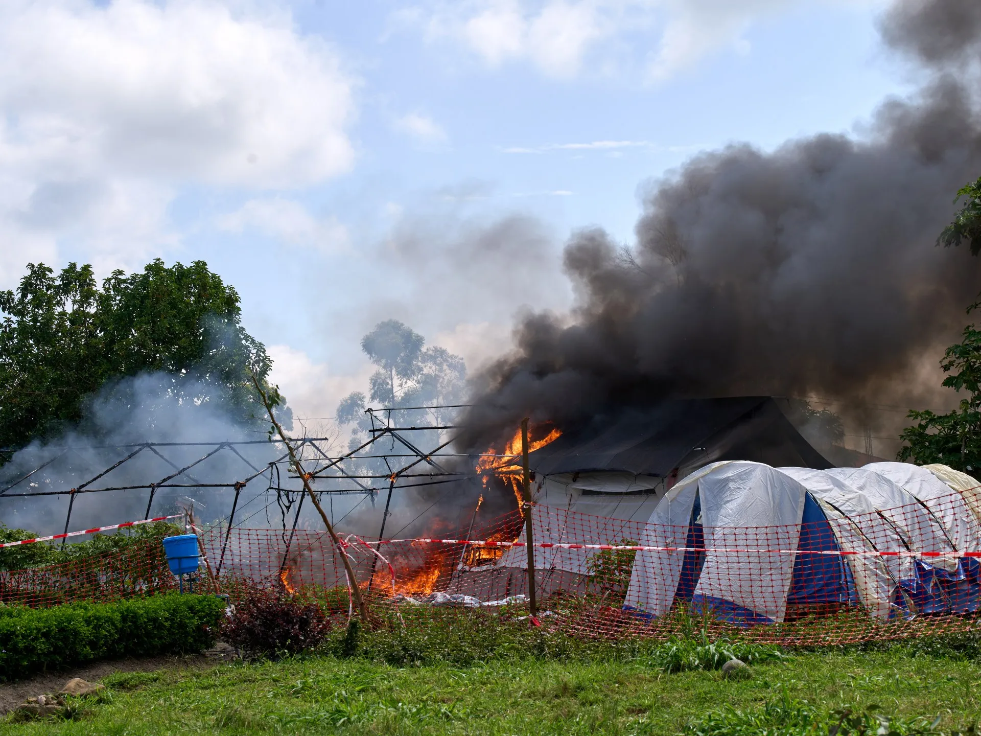 Tensiuni cresc în jurul Ebola: centru de tratament incendiat în Ituri, Republica Democrată Congo
