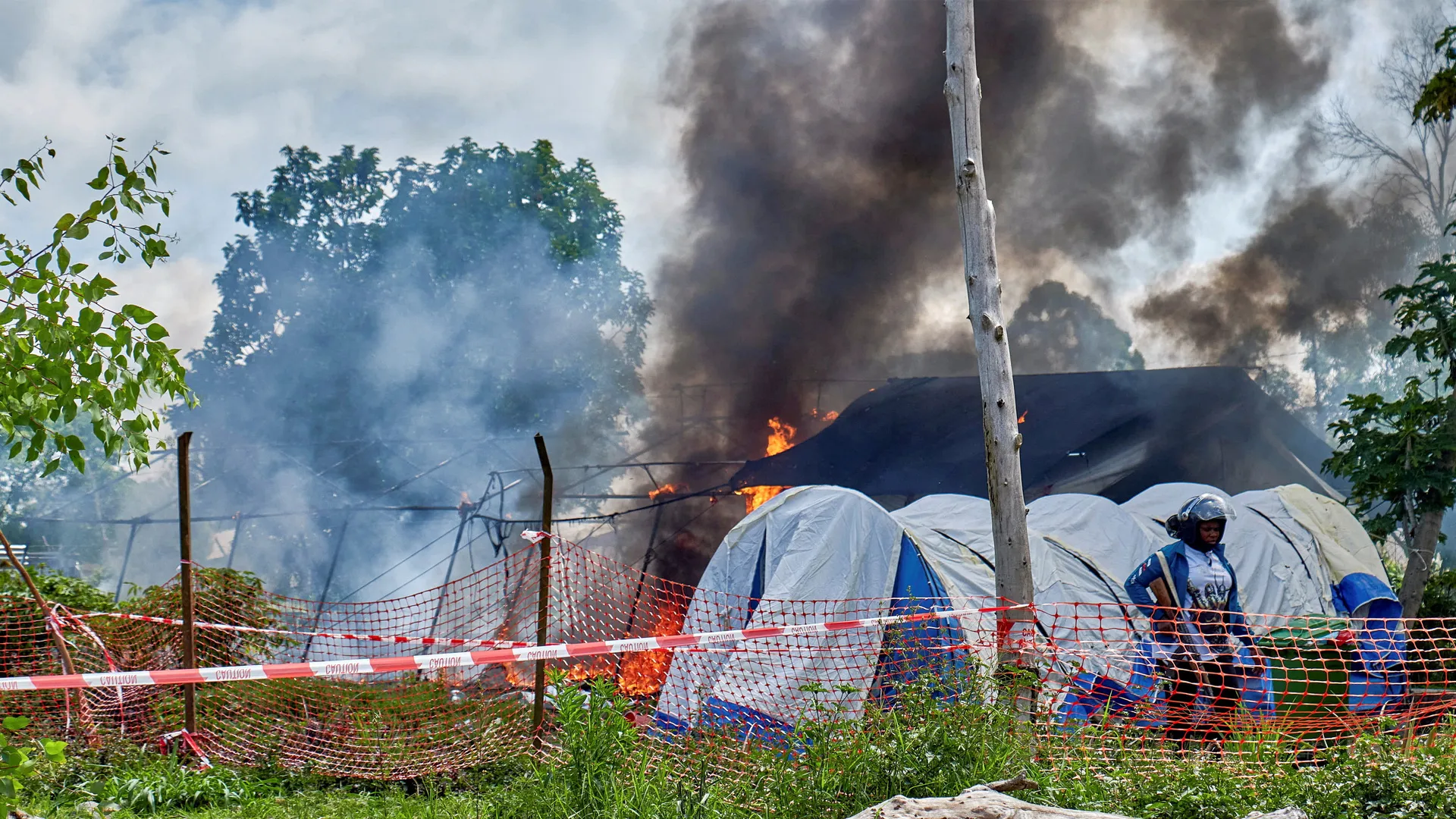 Spital de tratament Ebola incendiat în RDC pe fondul extinderii epidemiei