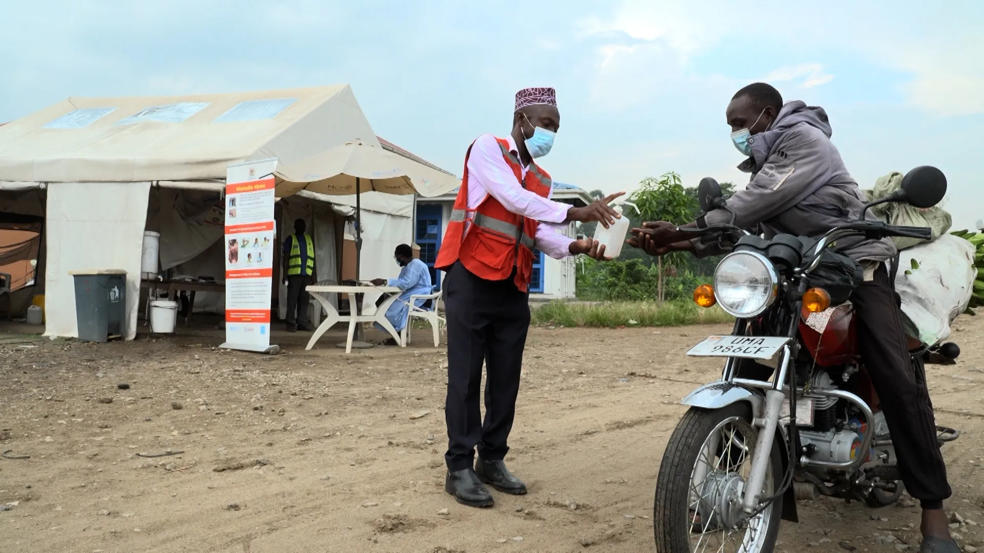 Epidemia de Ebola perturbă viața de-a lungul graniței dintre RDC și Uganda