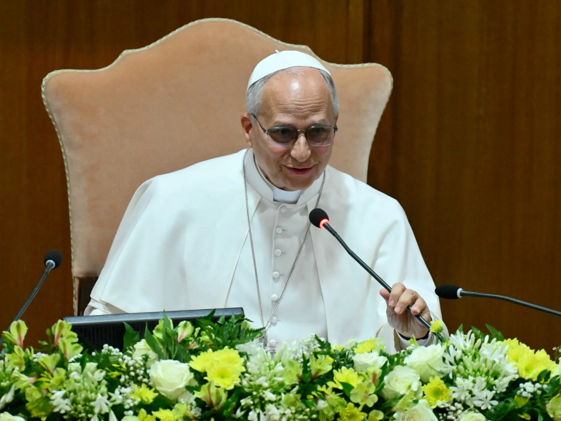 Papa Francisc: Inteligența Artificială trebuie „dezarmată” pentru a preveni dominația, excluderea și moartea