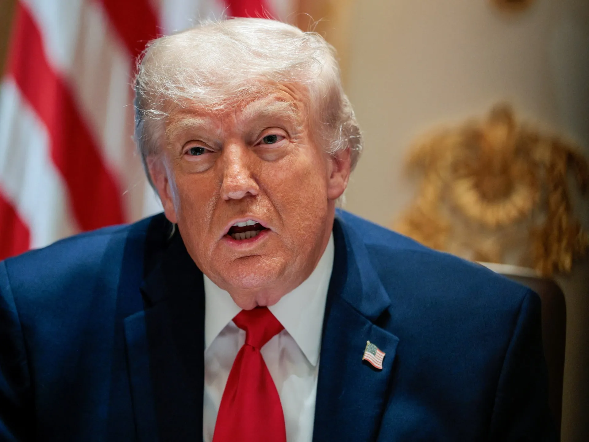 Trump amenință Omanul cu bombardarea din cauza blocajului din Strâmtoarea Hormuz