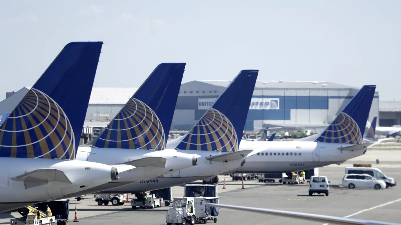Zbor United Airlines către Spania, întors din drum din cauza unui dispozitiv Bluetooth cu nume suspect