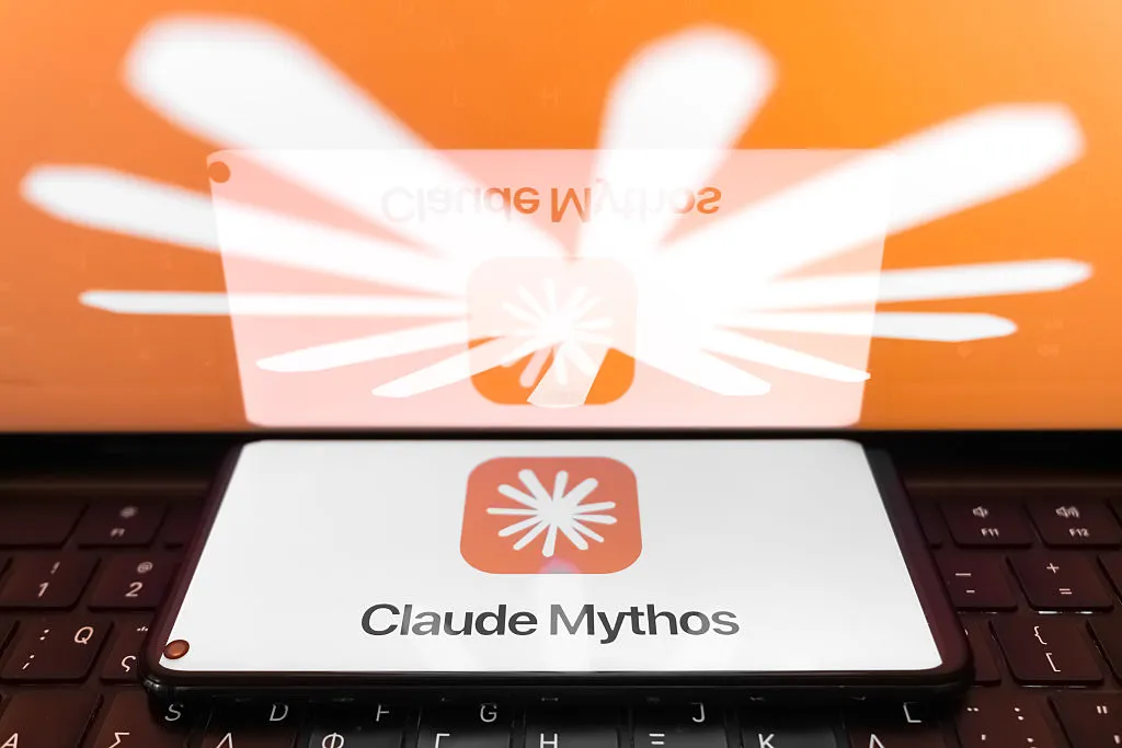 Anthropic lansează Claude Fable 5: puterea modelului Mythos, acum accesibilă publicului larg, dar cu restricții stricte de securitate