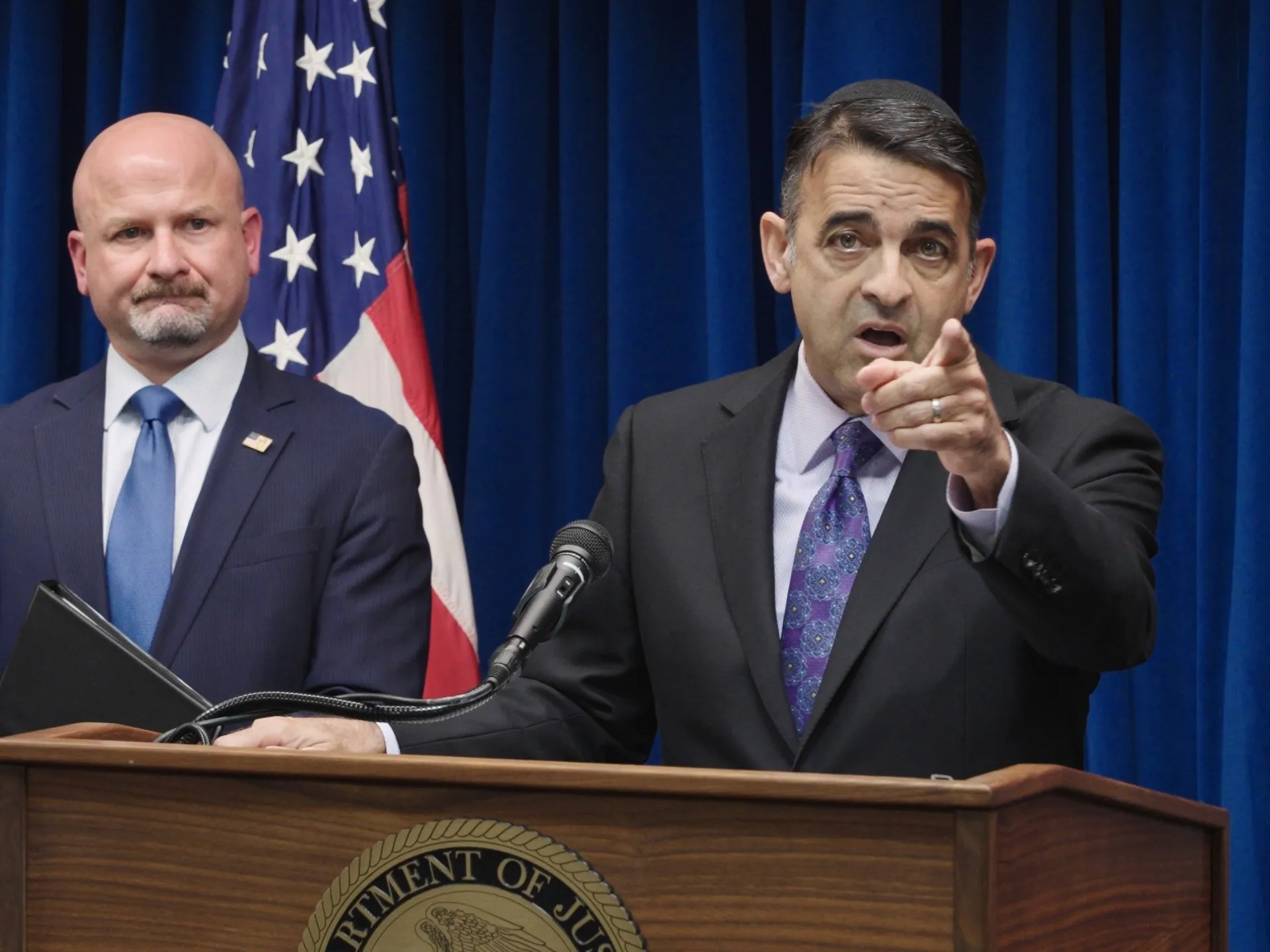 Departamentul de Justiție al SUA acuză 15 activiști din Minnesota de activități antifa