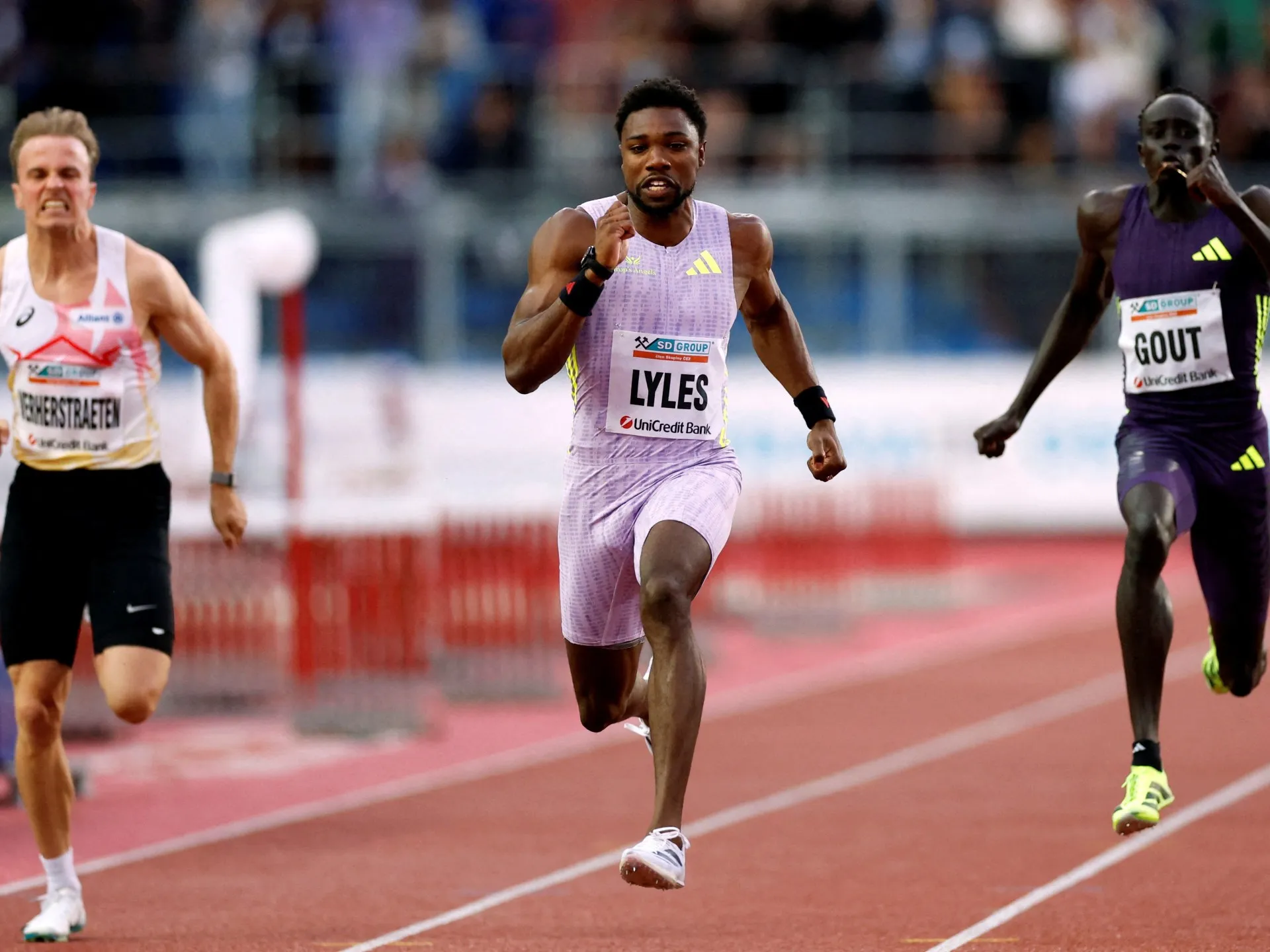 Noah Lyles stabilește un nou record mondial la 150 de metri la Golden Spike