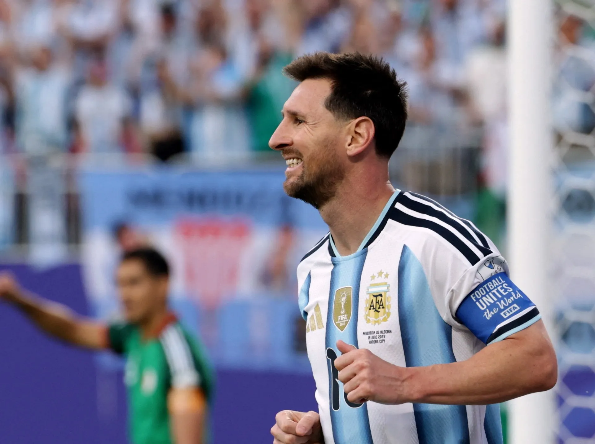 Tatăl lui Lionel Messi, sub tratament pentru probleme de sănătate, anunță familia