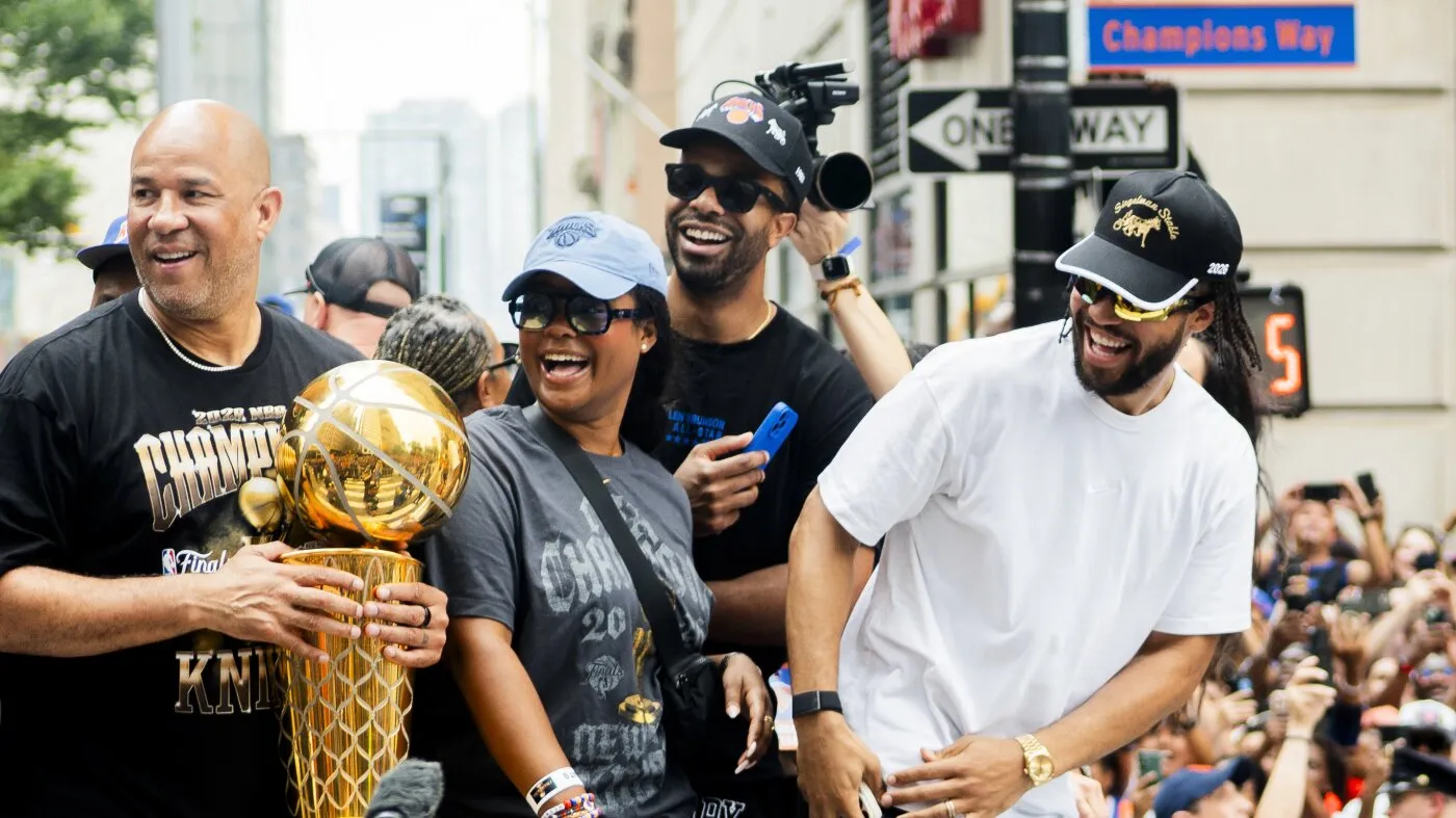 În imagini: New York Knicks sărbătorește primul titlu NBA după mai bine de 50 de ani