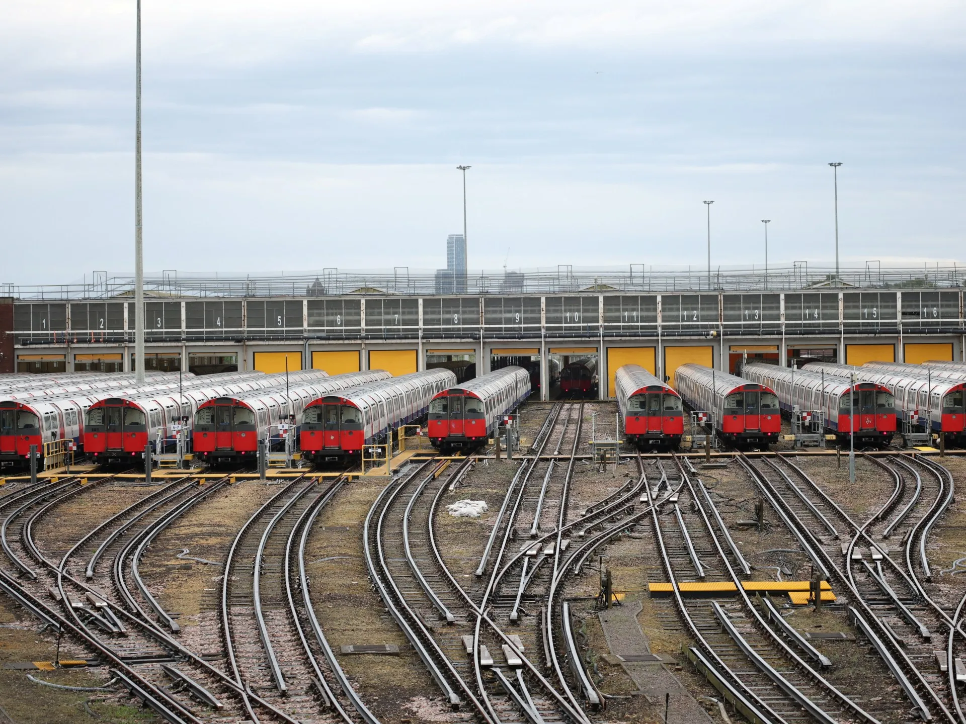Coliziune între două trenuri lângă Bedford, la nord de Londra: mai mulți răniți, anchetă în desfășurare