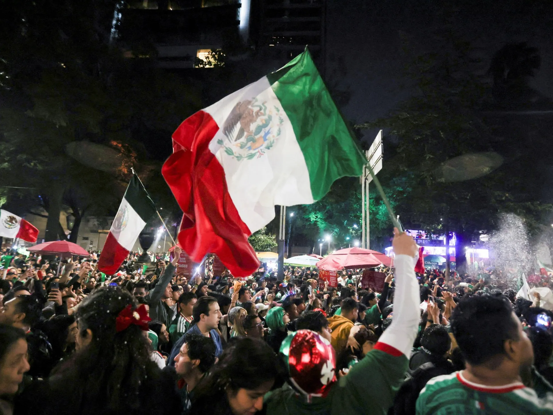 Mexic City vrea să limiteze consumul de alcool pe stradă după petrecerea uriașă de la Cupa Mondială