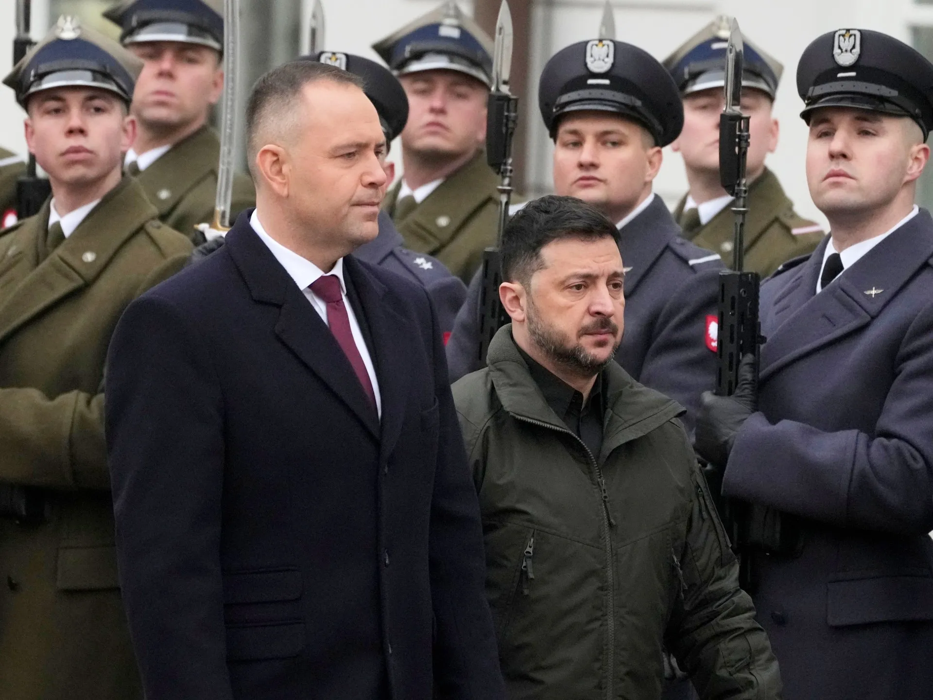 Oficiali ucraineni de rang înalt returnează distincții poloneze în disputa privind masacrele din Al Doilea Război Mondial