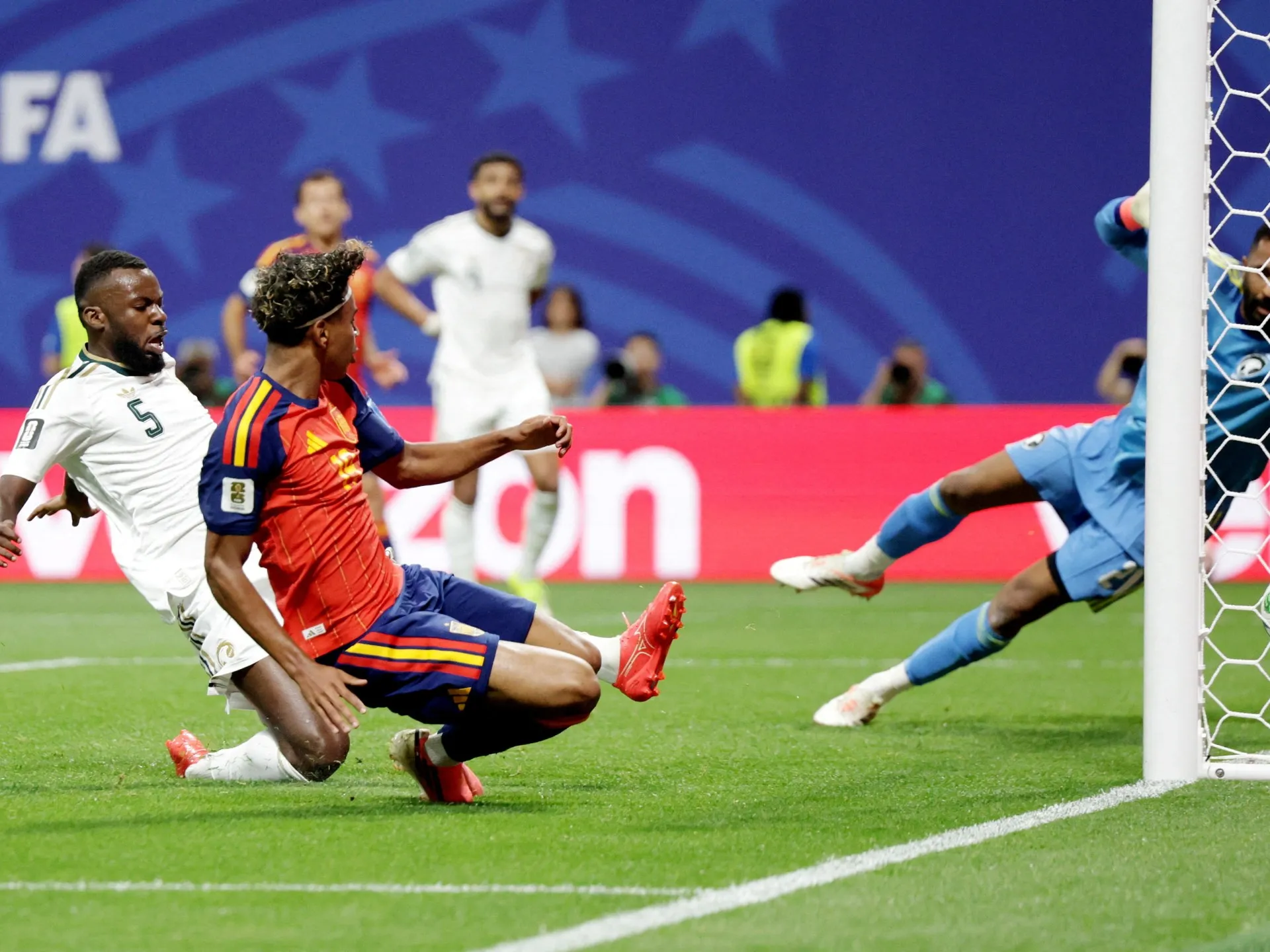 Lamine Yamal marchează primul gol la Cupa Mondială, iar Spania zdrobește Arabia Saudită