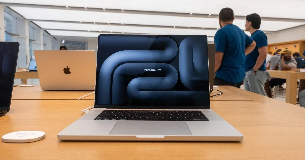 Apple și Microsoft majorează prețurile din cauza costurilor uriașe ale cipurilor de memorie