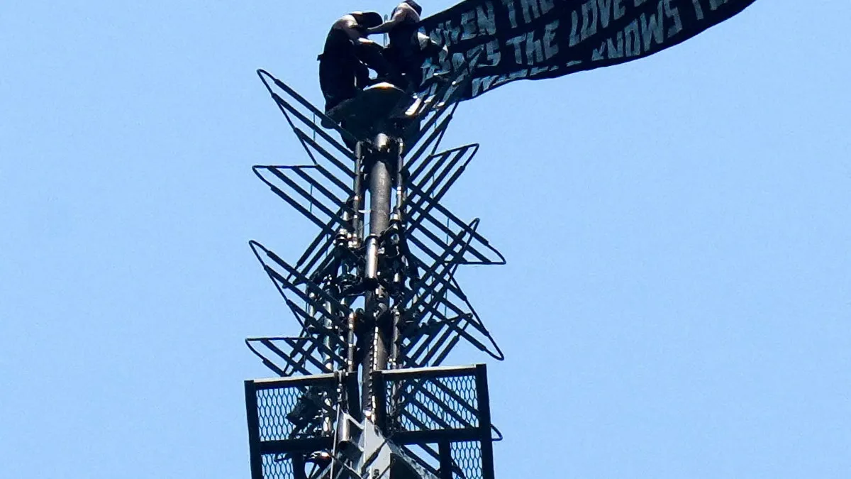 Cuplu arestat după o cerere în căsătorie spectaculoasă pe Empire State Building