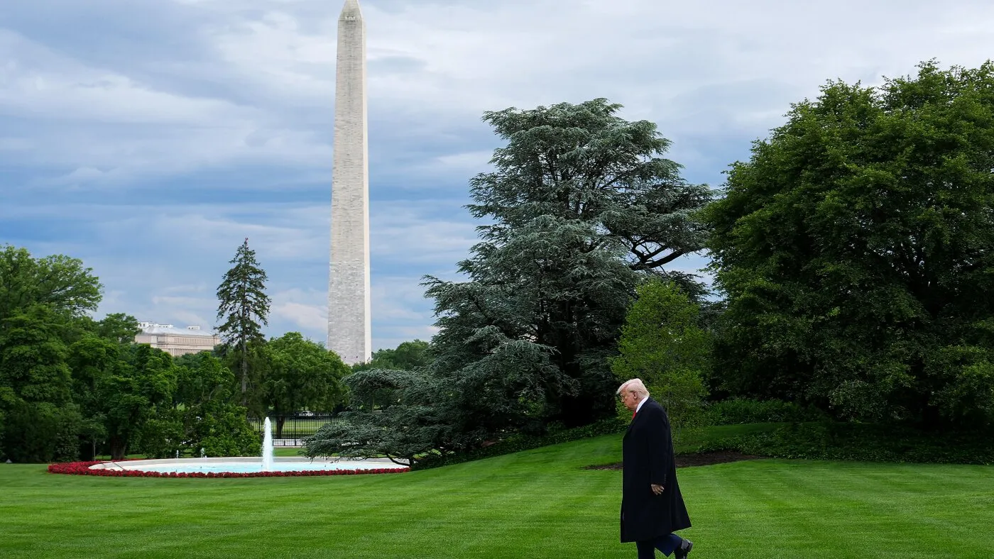 Fostul avocat pentru etică: Criptomonedele lui Trump reprezintă un „conflict de interese clar”