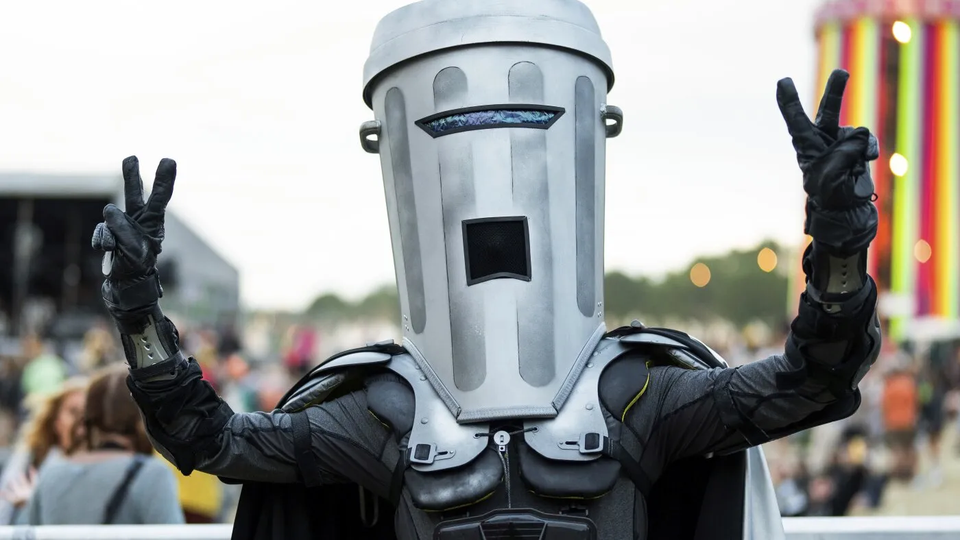 Count Binface: Războinicul intergalactic care ar putea da peste cap cele mai bizare alegeri ale Marii Britanii