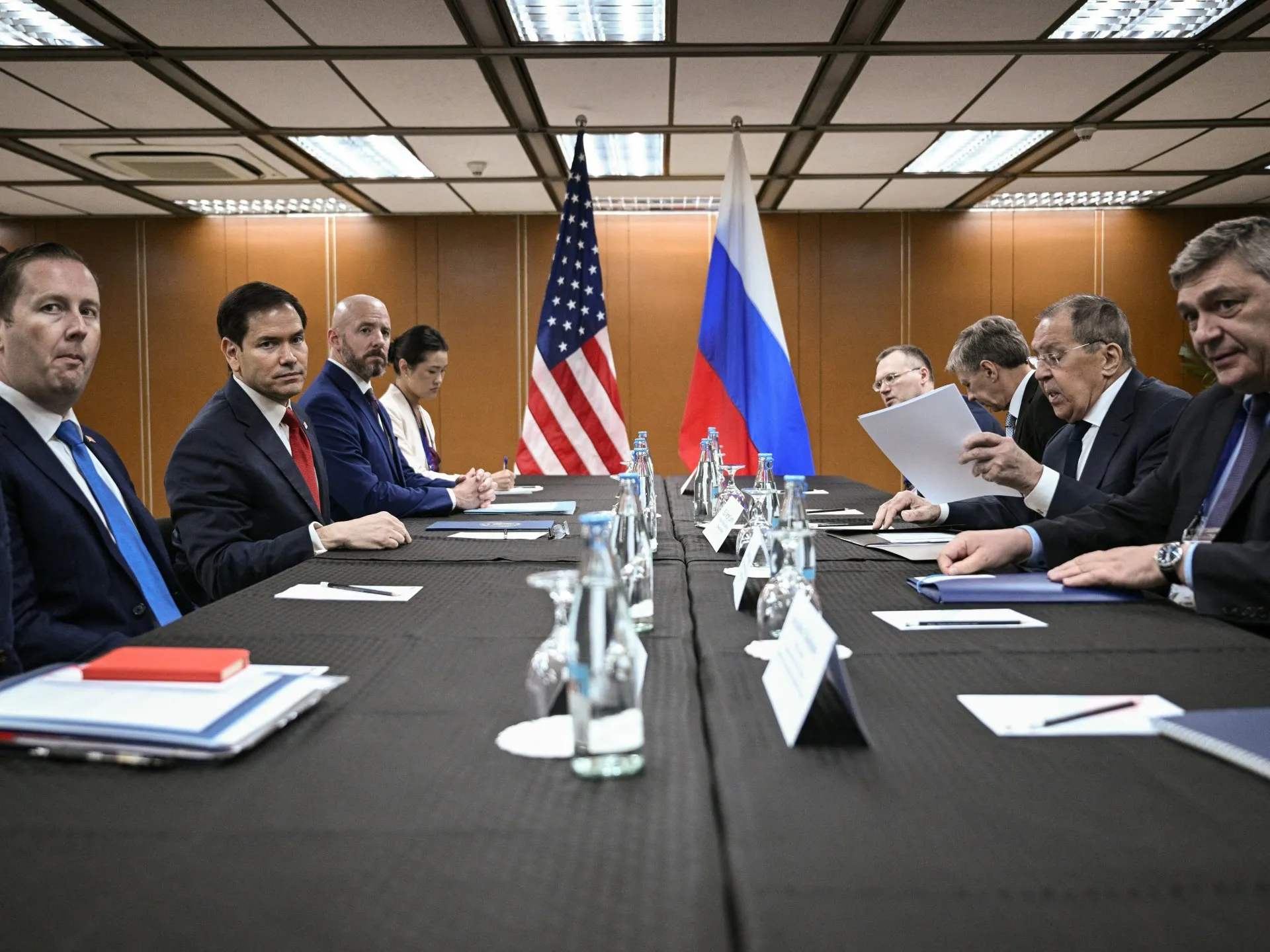 Diplomații americani și ruși discută despre războiul din Ucraina la Manila