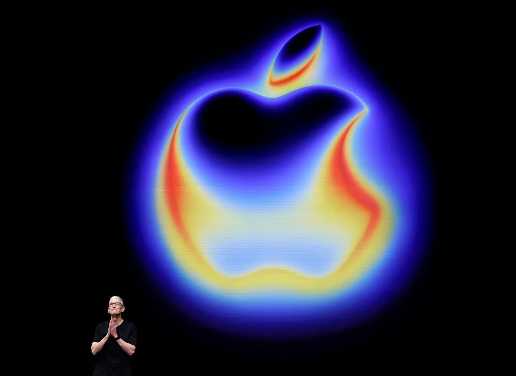 Poate Apple să creeze ochelari inteligenți care să nu fie o amenințare constantă la adresa intimității?