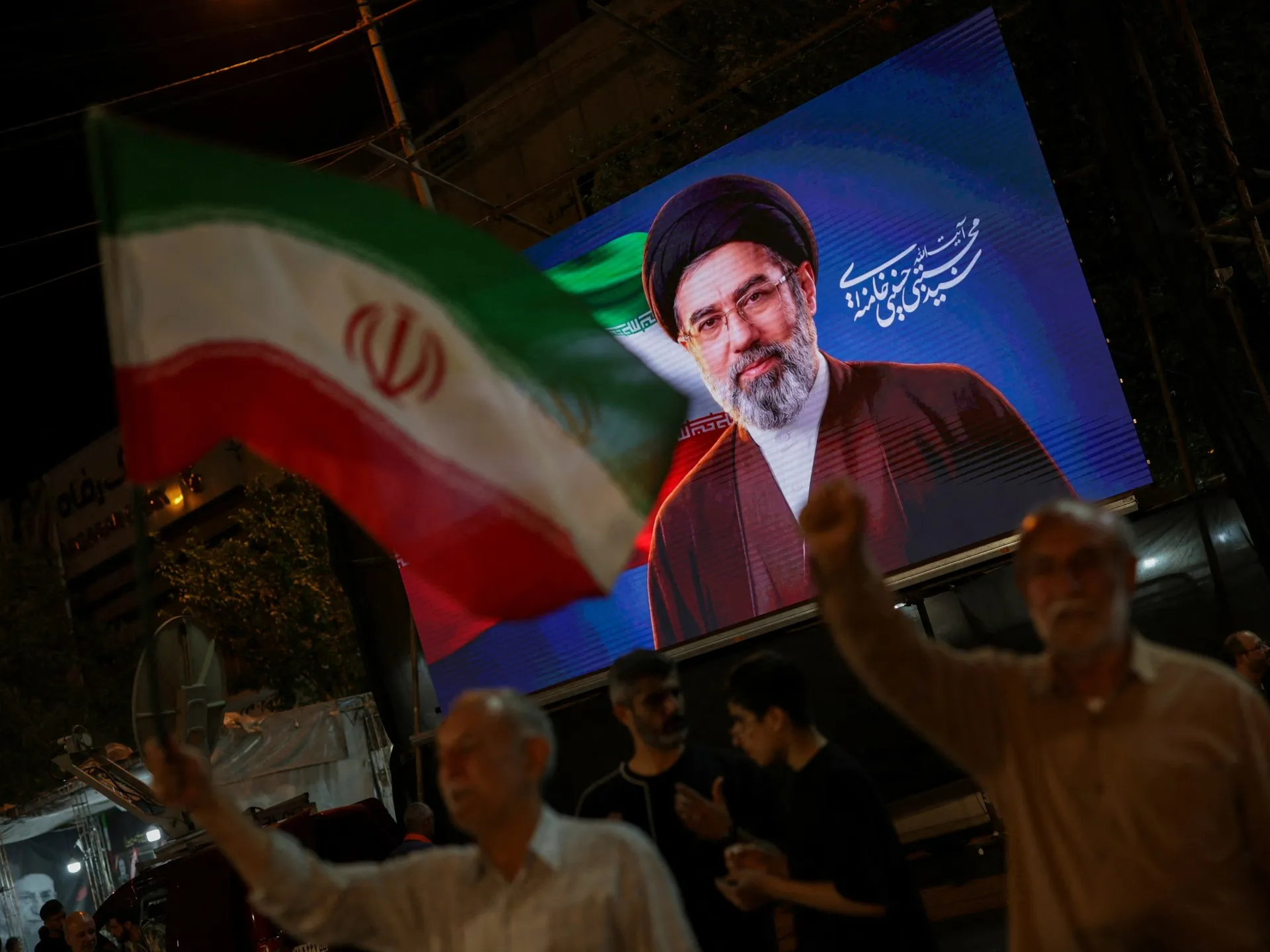 Khamenei condiționează pacea dintre Iran și SUA de încetarea atacurilor Israelului asupra Libanului