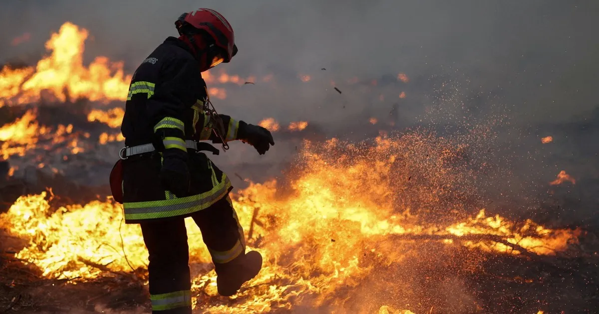 Incendiile devastatoare din sud-vestul Europei: Ce știm până acum