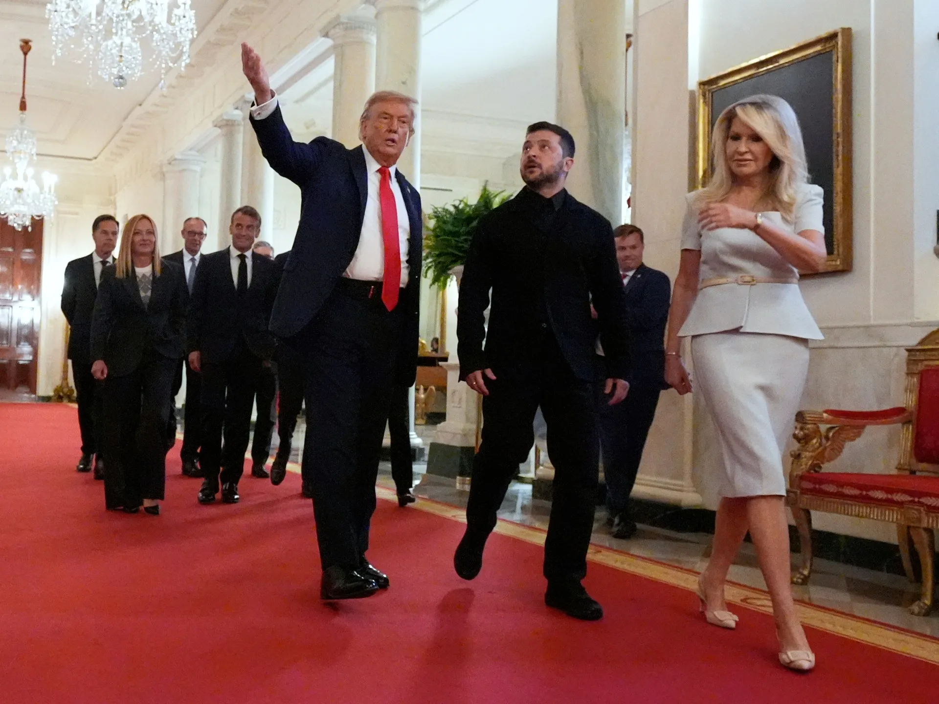 Zelenski se întâlnește cu Trump pe fondul convergenței războaielor din Ucraina și Iran