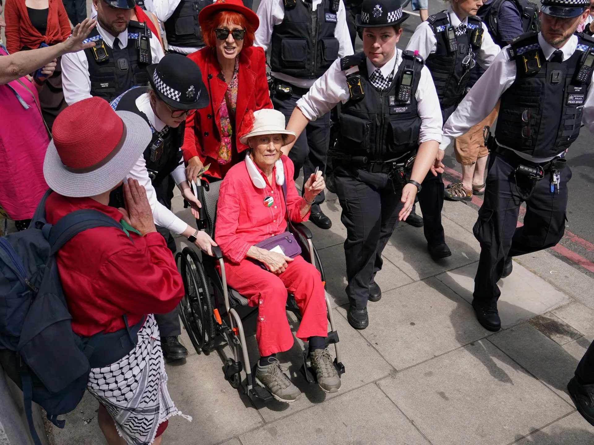 Zeci de arestări la Londra la un miting de susținere pentru Palestine Action
