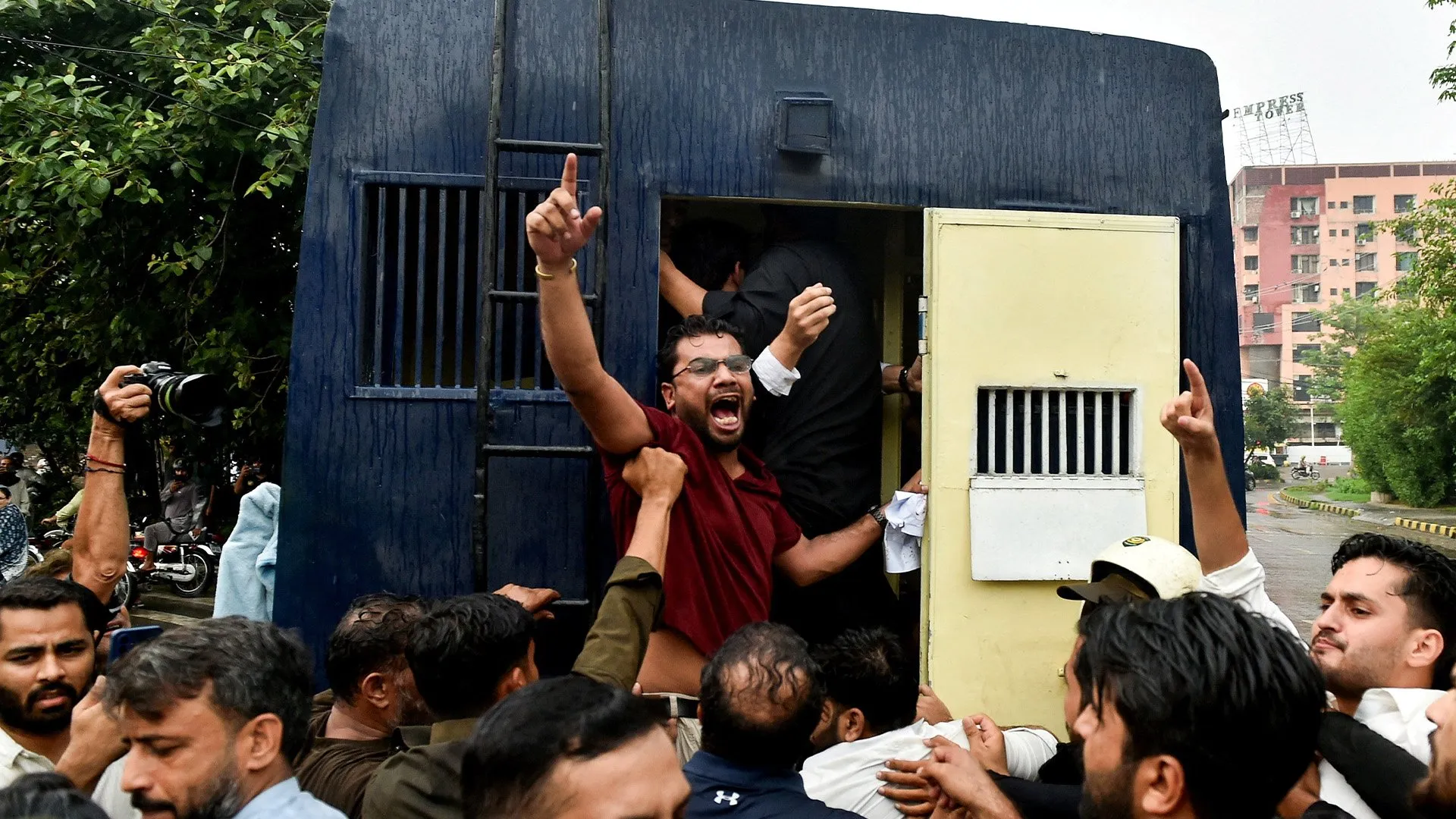 Protestatari reținuți la un miting de susținere a Cașmirului administrat de Pakistan