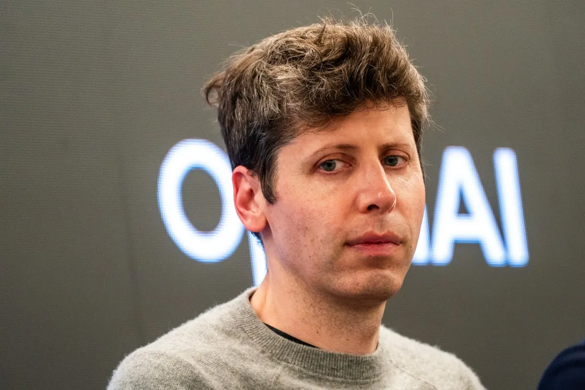 Sam Altman continuă să promoveze ideea de parenting prin ChatGPT: „Ce-ar fi dacă ai vorbi pur și simplu cu copiii tăi?”