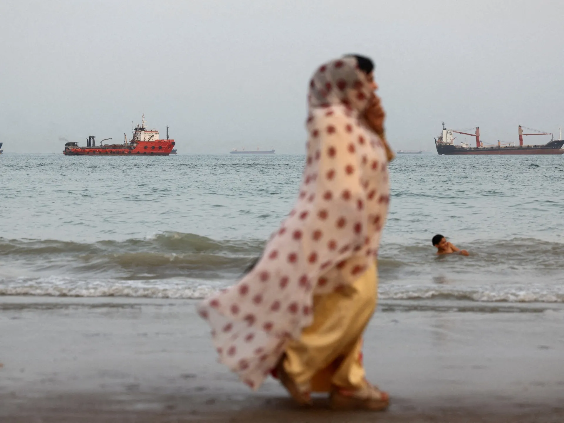 Strâmtoarea Hormuz: Trump renunță la atac, dar criza rămâne nerezolvată