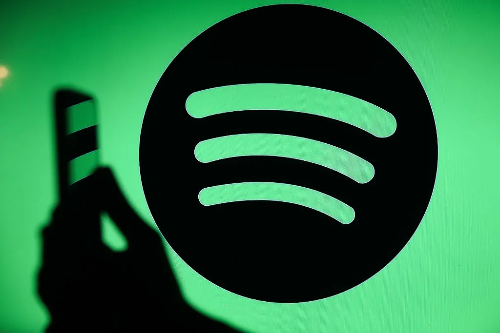 Spotify aduce Merlin în proiectul său de remixuri și coveruri cu inteligență artificială