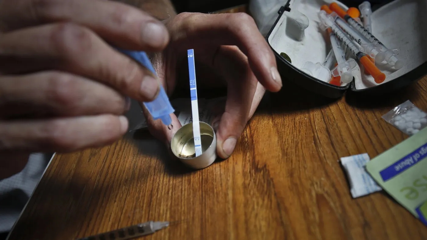Fondurile federale nu mai pot fi folosite pentru a oferi benzi de testare consumatorilor de droguri, crescând temerile legate de supradoze
