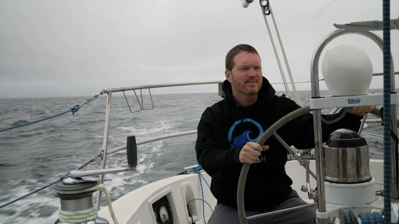 Singur pe Oceanul Arctic: călătoria extremă a lui Matt Rutherford