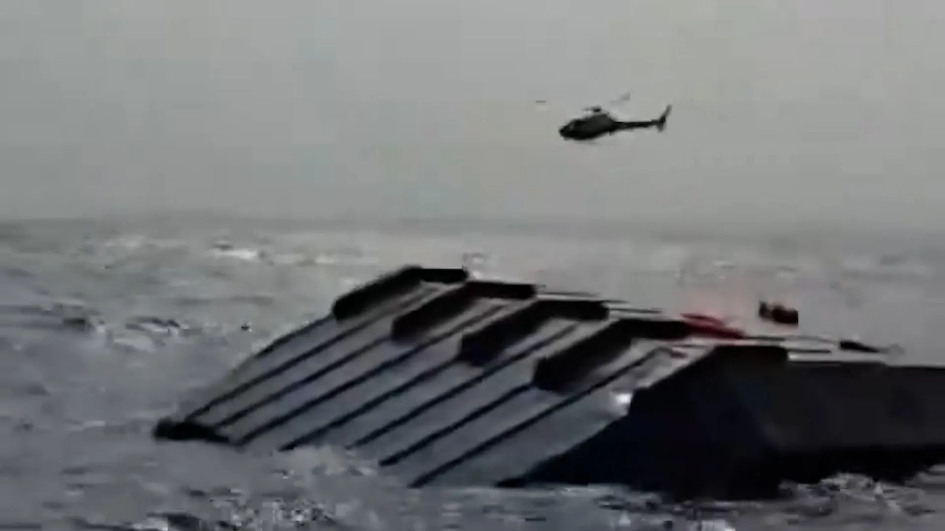 Tragedie pe Lacul Kariba: zeci de morți și dispăruți după răsturnarea unui feribot supraîncărcat