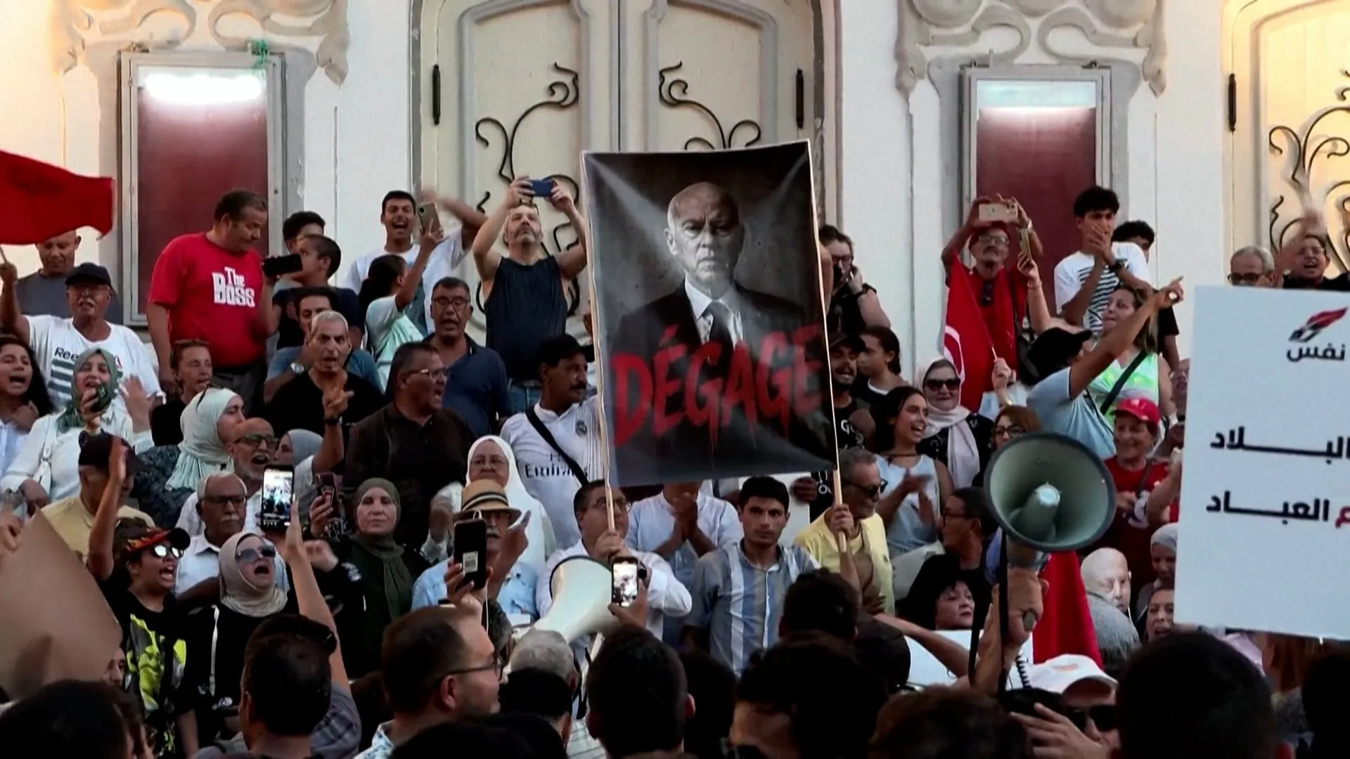 Proteste în Tunisia: Sute de manifestanți cer demisia președintelui Kais Saied