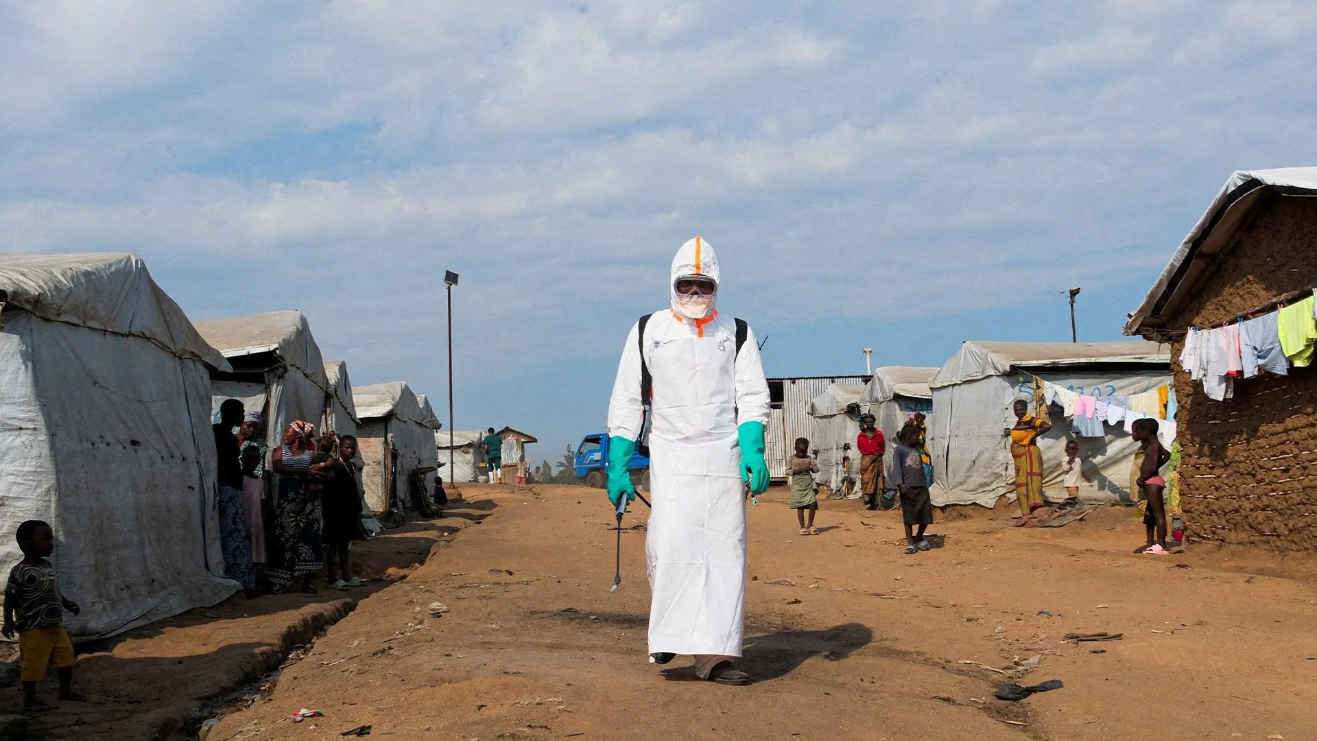 Ebola continuă să se răspândească în RDC, în timp ce sosesc 16.000 de doze de vaccin