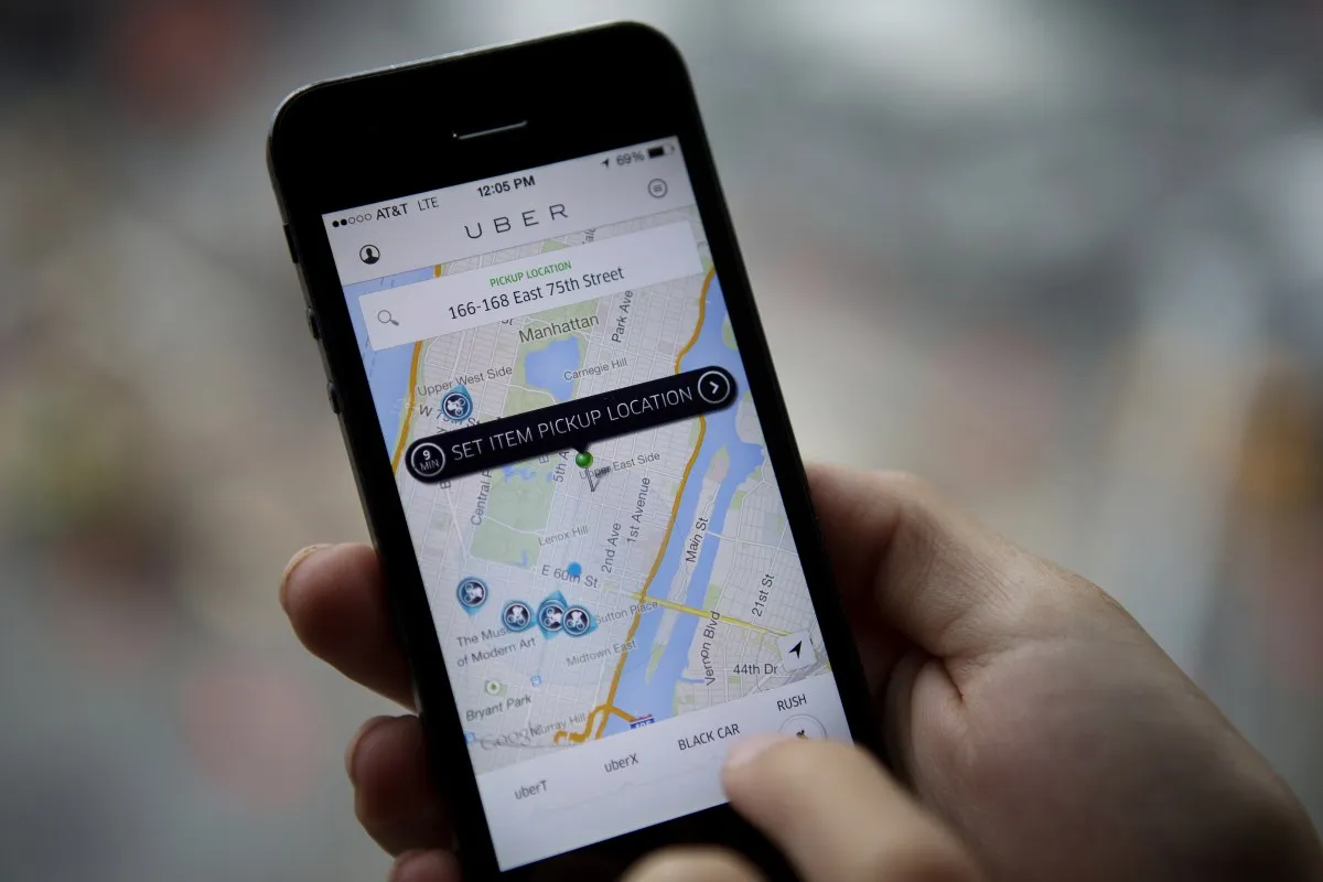 Uber, amendă uriașă de aproape 1 miliard de dolari pentru suspendarea automată a șoferilor