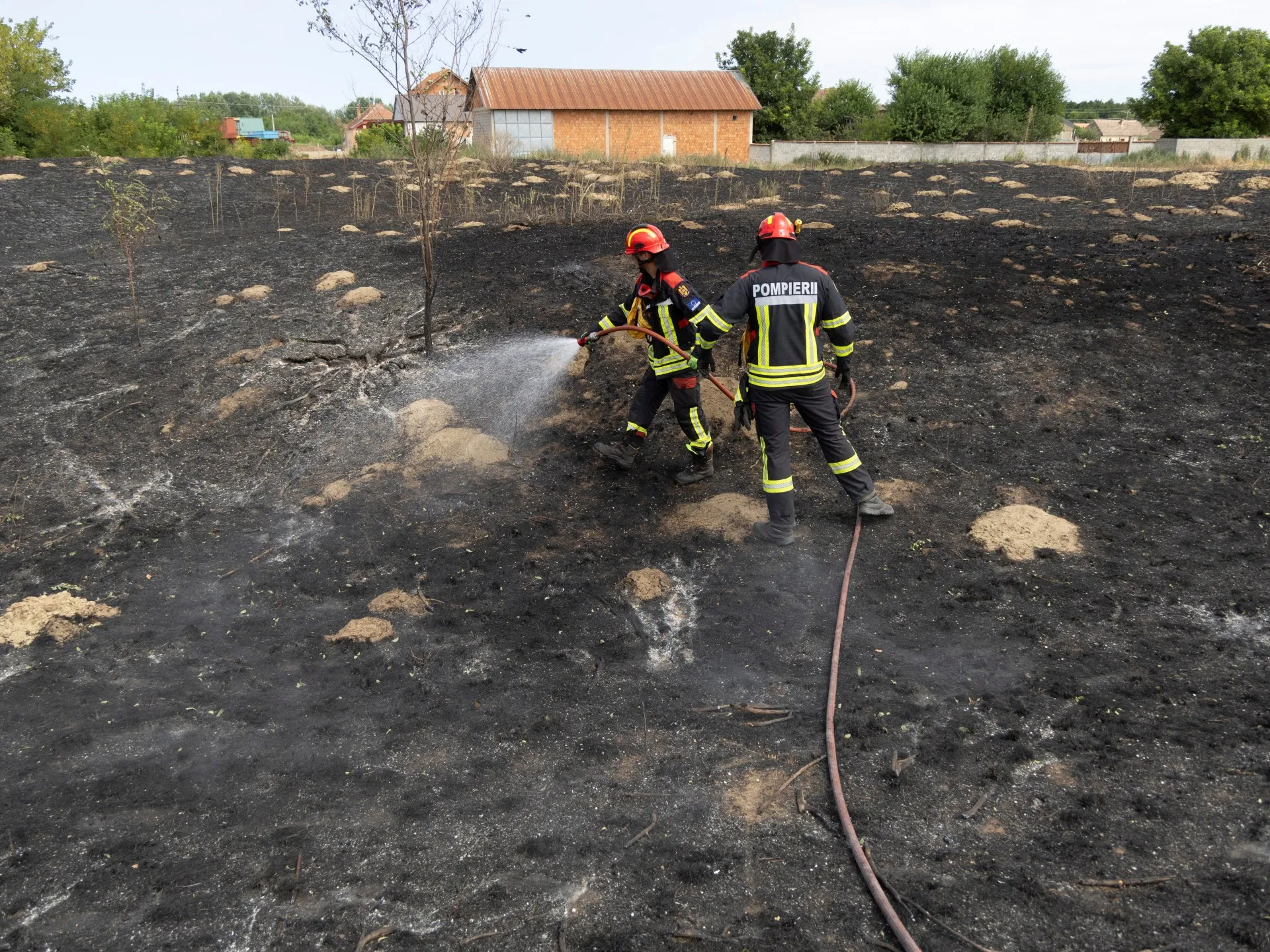 Incendii de vegetație în Serbia: ajutor european și rus în lupta cu flăcările