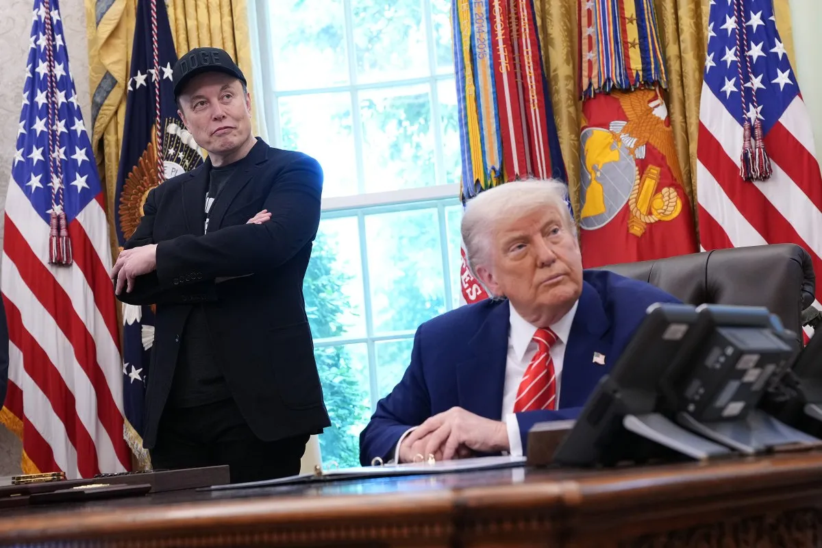 Trump a cumpărat acțiuni SpaceX la două săptămâni după IPO-ul record. Ce înseamnă asta pentru piață?