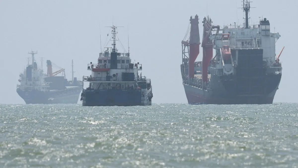 Iran și Oman: un coridor temporar de navigație prin Strâmtoarea Hormuz, în discuție