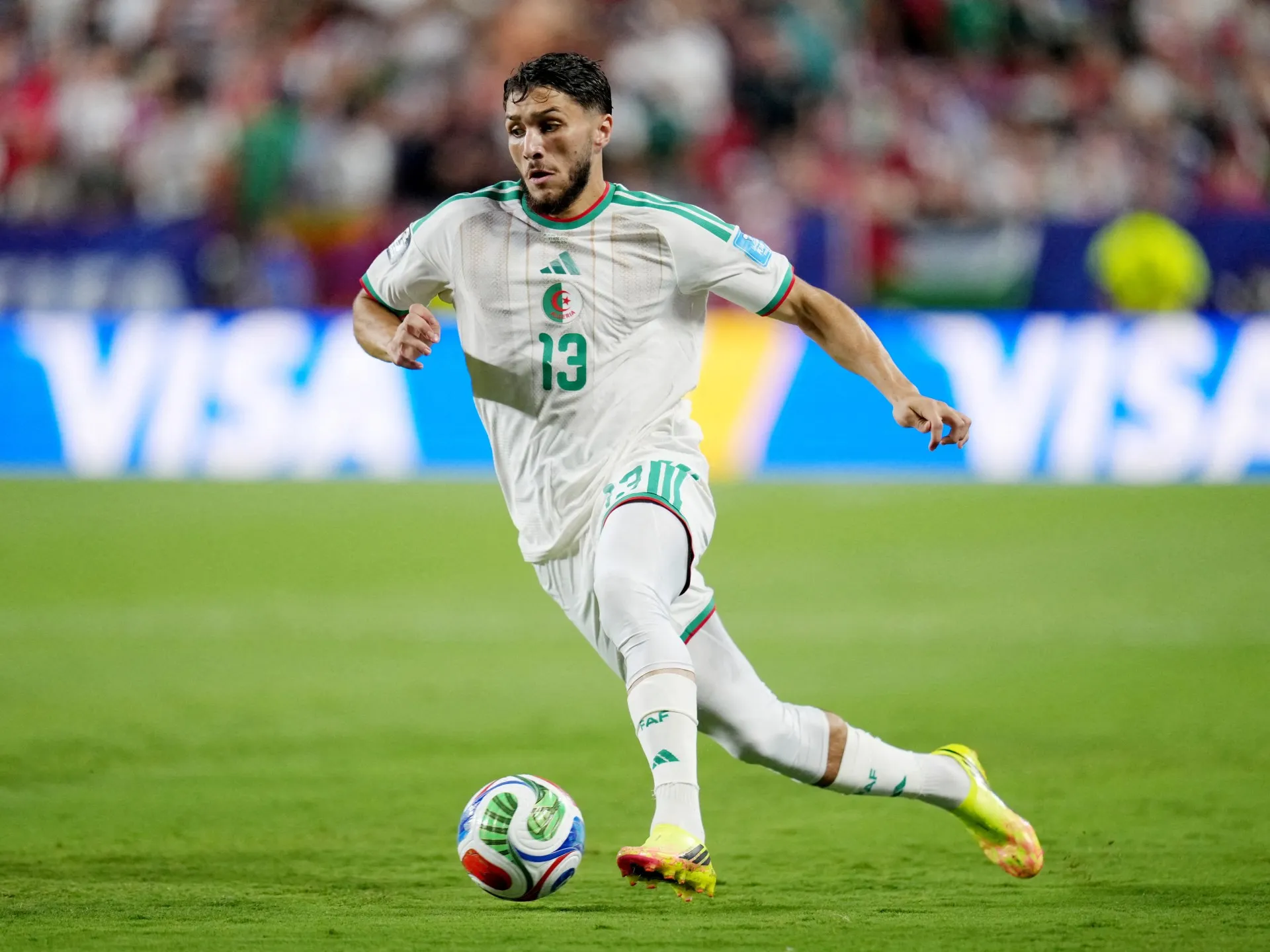 Brighton aduce un nou algerian în Premier League: Jaouen Hadjam, fundașul stânga cu origini pariziene, semnează până în 2031